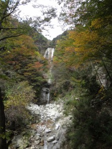 釈迦ヶ岳 013・庵座大滝 (480x640)