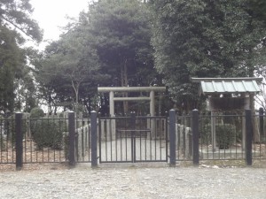 二上山 031・大津皇子墓 (640x480)