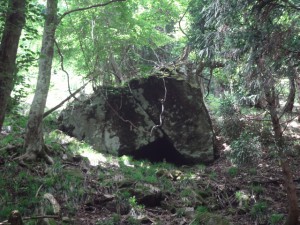 三室山 019・970mの岩 (640x480)