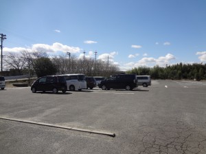 雪野山 003・駐車場 (640x480)