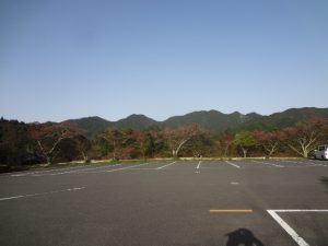 音羽山 140・談山神社の駐車場から音羽山、経ヶ塚、熊ヶ岳 (640x480)